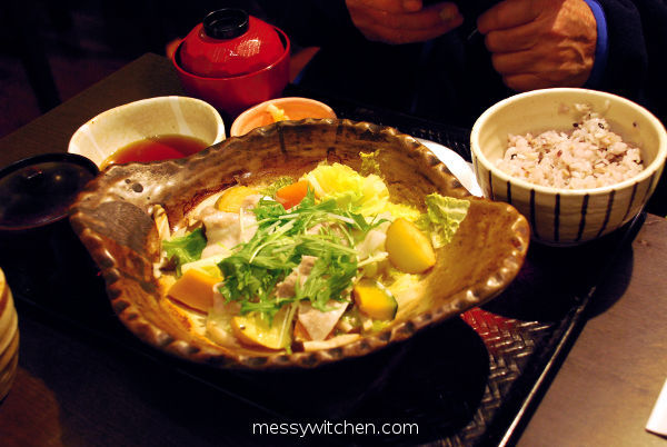 Steamed Vegetables & Yongenton Silky Pork Hot Pot Soup Set @ Ootoya, Kyoto